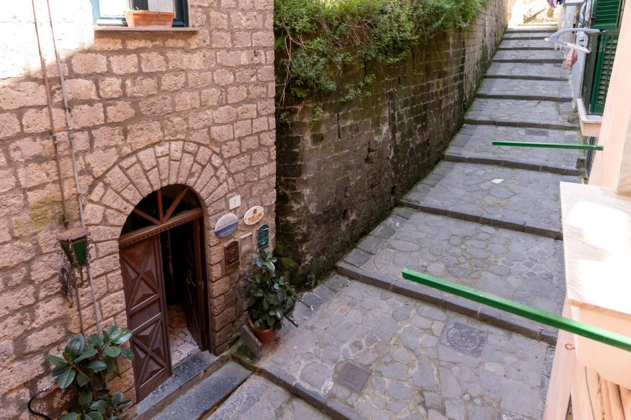 Aparthotel Relais Del Mare Sorrento Esterno foto