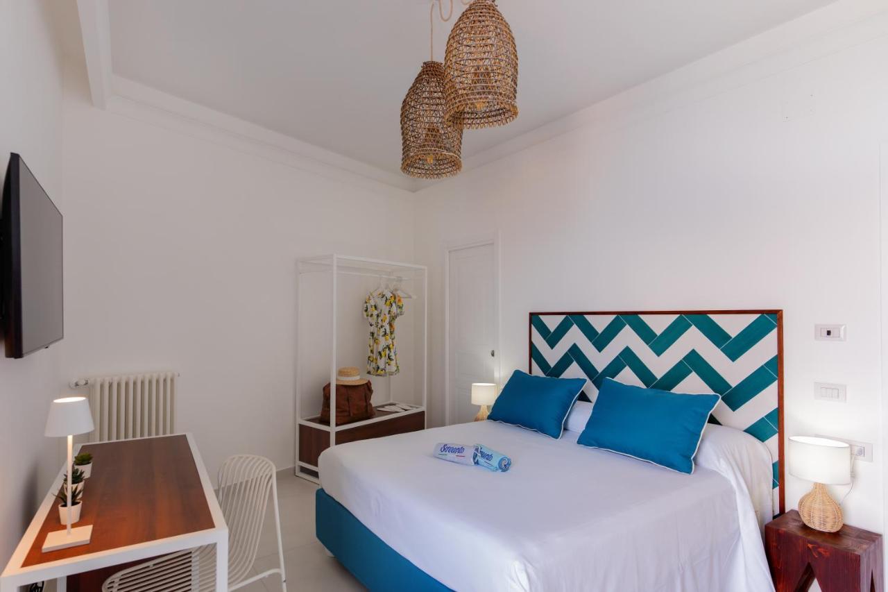Aparthotel Relais Del Mare Sorrento Esterno foto